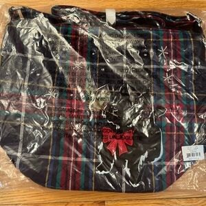 VERA BRADLEY PURSE BUCKET CROSSBODY SCOTTY DOG CHRISTMAS PLAID SNOWFLAKES NEW